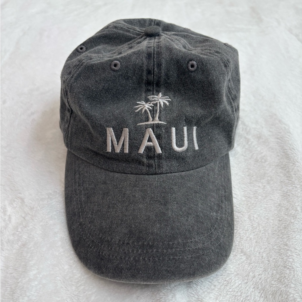 Gray Maui Embroidered Cap